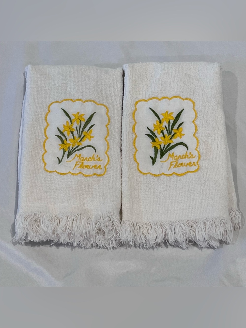 Vintage Cannon March’s Flower Embroidered Hand Towels Set of 2
